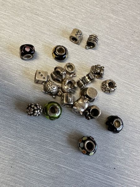 Original Pandora charms af Sterling sølv, samlet vægt 60 gram 