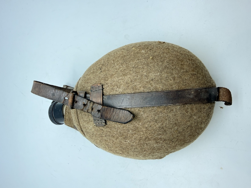 Tysk WW2 feltflaske, original 