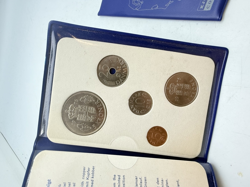  To møntsæt, 1976 og 1977