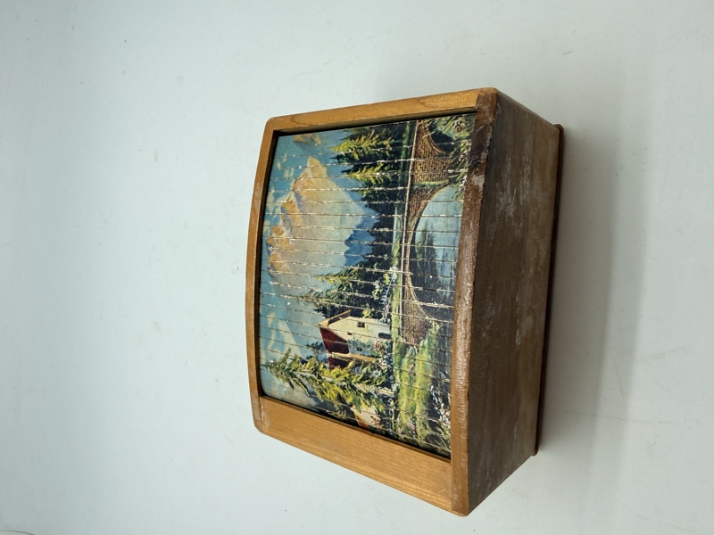 Smykkeskrin med spilleværk 