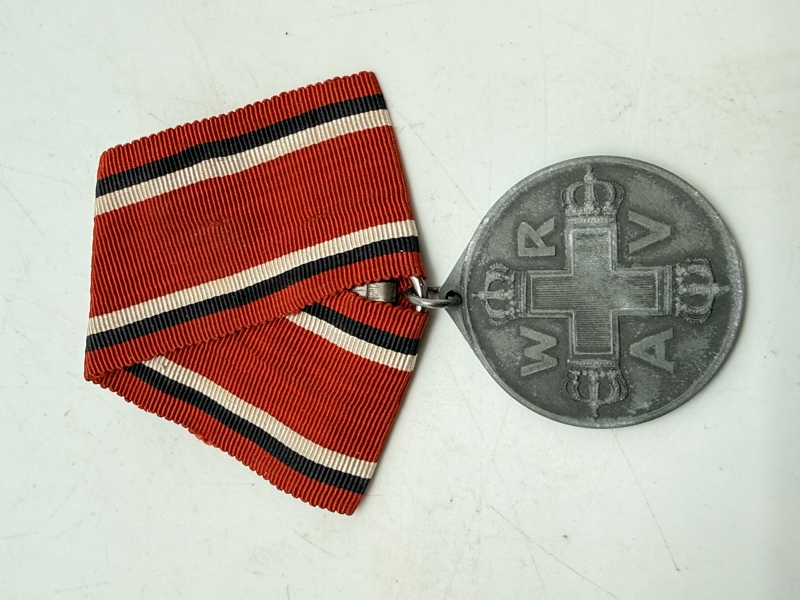 Tysk WW1 røde kors medalje med Dansk ophæng, original 