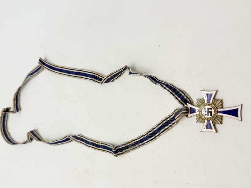 Tysk moderkors 2 klasse med langt bånd, originalt 