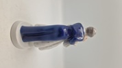 Bing & Grøndahl porcelænsfigur med titlen "Det første kys" eller "Ungdommelig Dristighed", nummer 2162, designet af Claire Weiss 