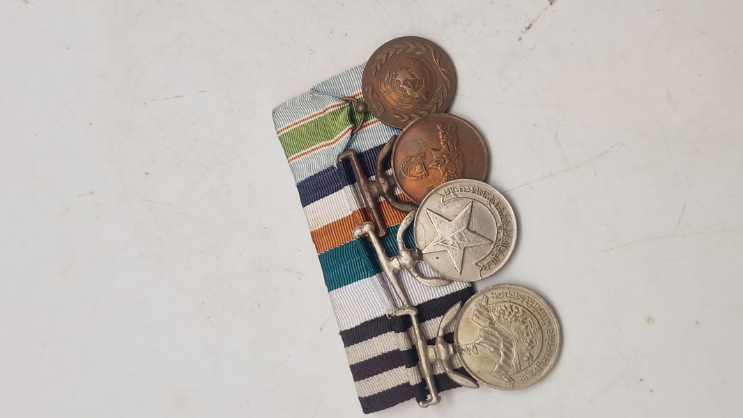Nepalesisk militær medalje gruppe. Original 