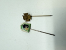 Pins 