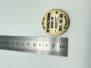Originalt badge Anti Vietnam,  originalt lige til hjelmen 