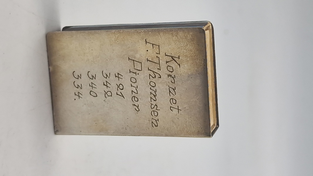 Officersgave tændstiks holder 