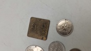 Samling tokens og mønter 
