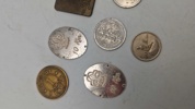 Samling tokens og mønter 
