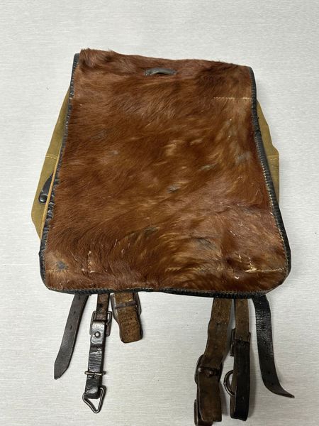 WW2 German M39 "PONY FUR" ARMY BACKPACK - tornister - with straps Ostsee !!! 1942 dateret 