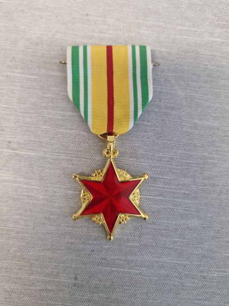 Original Republic Of Vietnam Wound Medal
(Chiến-Thương Bội-Tinh)