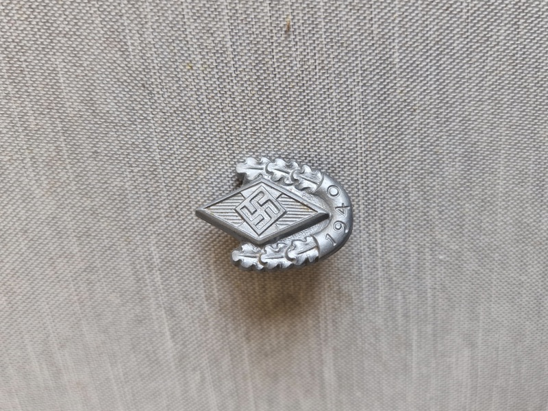 Original HitlerJugend pin 