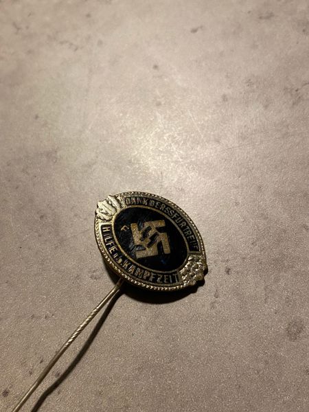 Tysk Waffen SS pin - veludført Postwar 