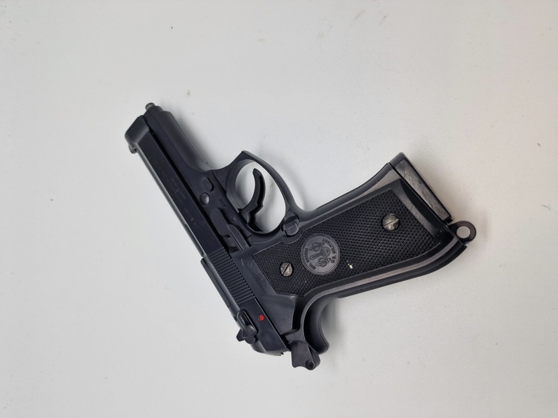 Beretta 92FS softgun 