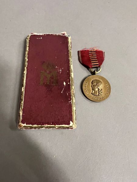  Romanian Royal Anti Communist Campaign Crusade against bolsheviks bronze medal. 1941 - 1944 med æske 