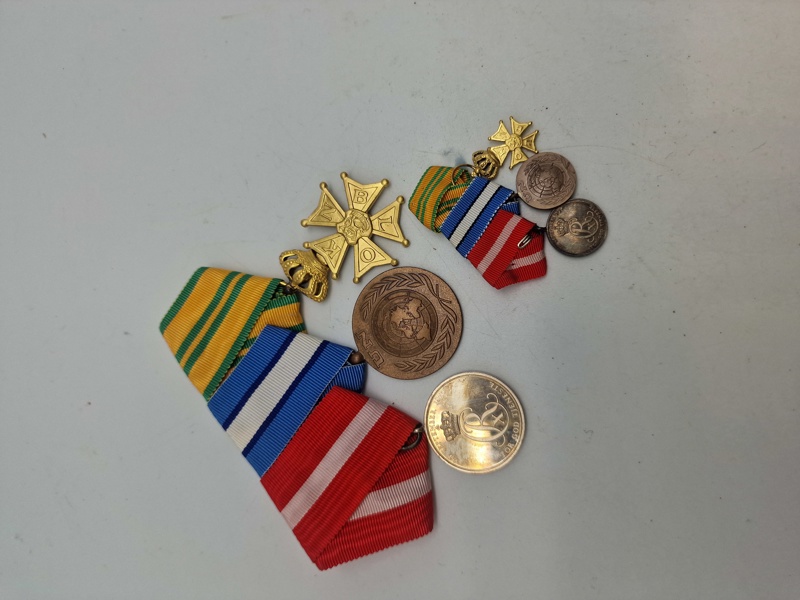 Originalt dansk medalje sæt - almen størrelse og miniature 