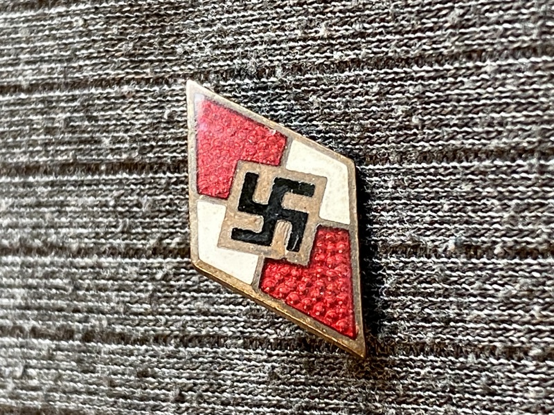 Originalt tysk HitlerJugend kasket emblem 