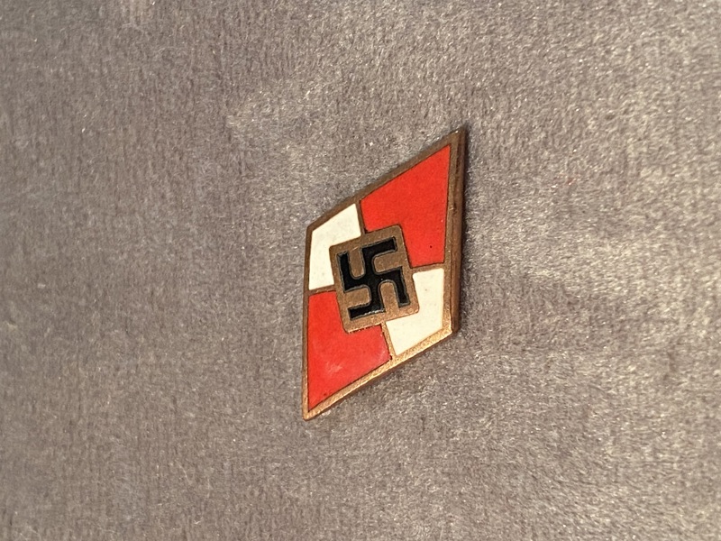 HitlerJugend diamant - original???