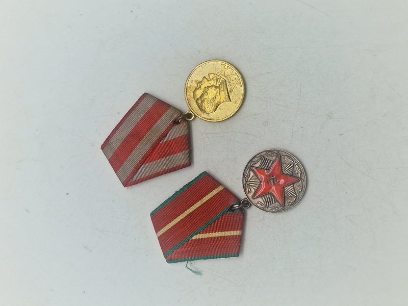 To stk originale USSR medaljer 