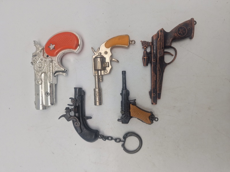 Lot miniature pistoler (deko) 