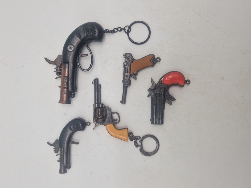 Lot miniature pistoler (deko)