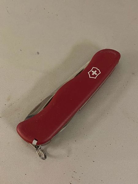 Original Victorinox foldekniv , som brugt i forsvaret