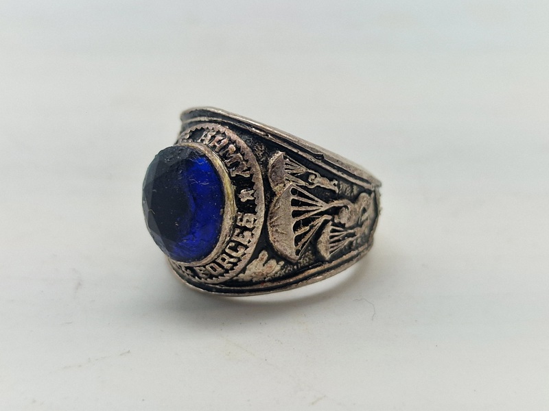 Amerikansk officers ring 