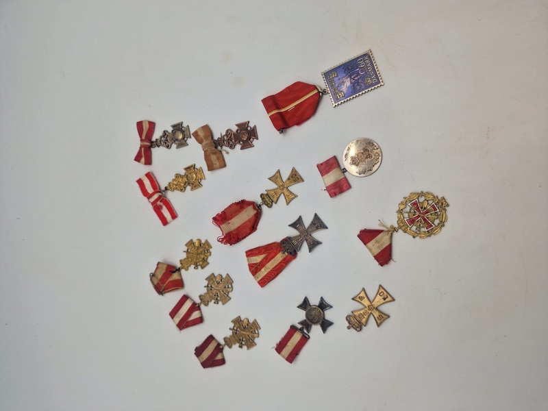 Samling militæres pins og nåle