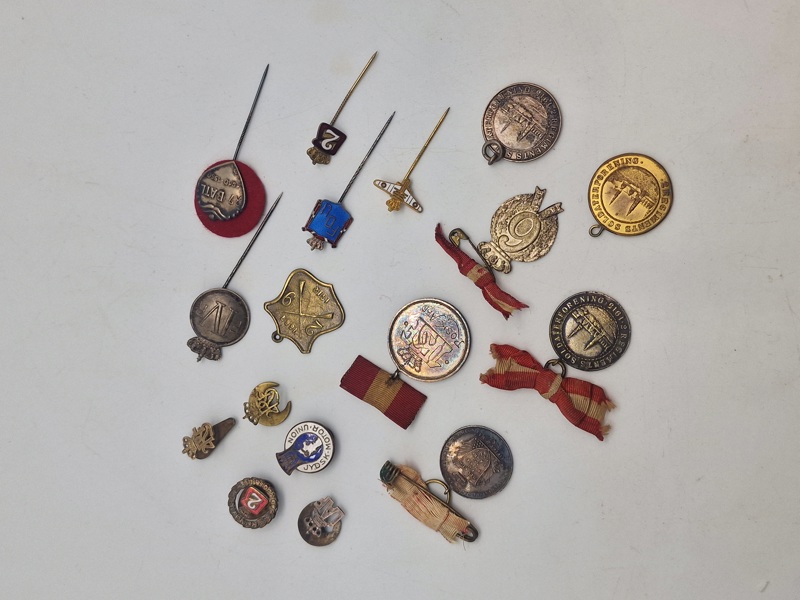 Samling militæres pins og nåle